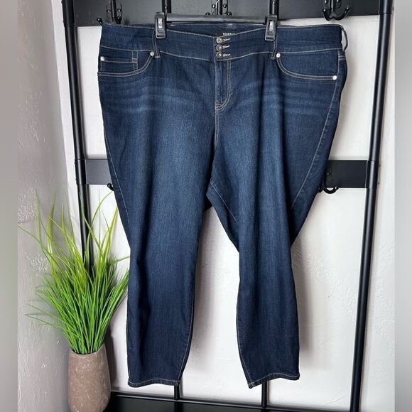 Torrid denim skinny jeans dark wash denim plus size 26 petite - Picture 1 of 12